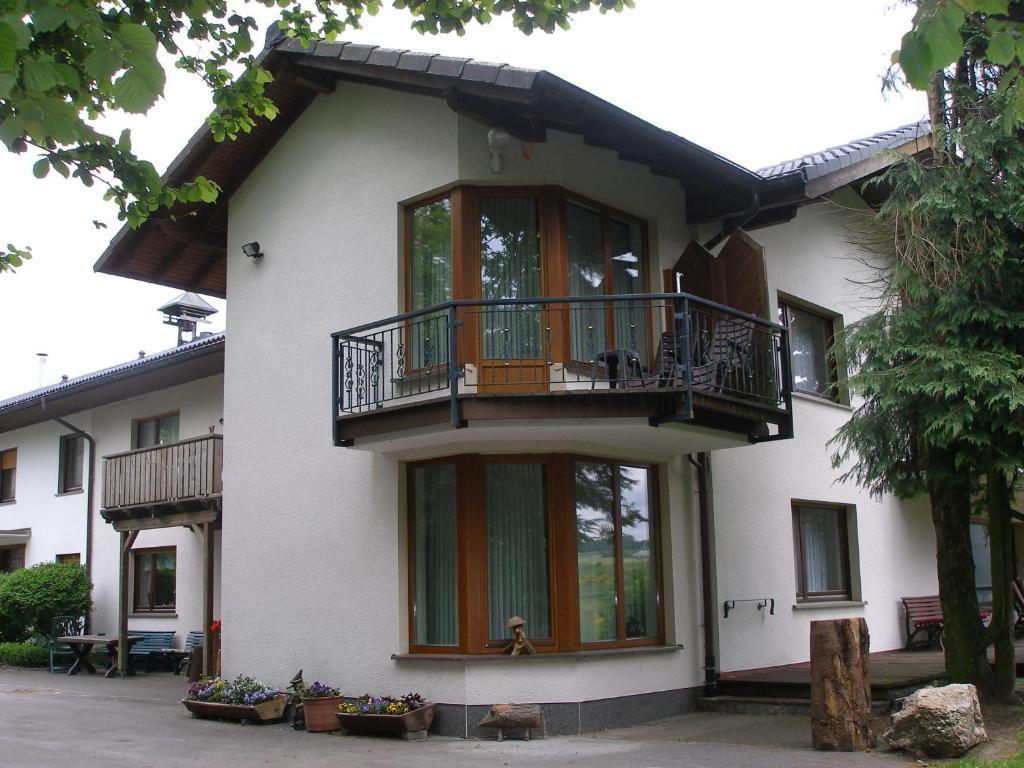 Hoppe Bauernhof Wildewiese